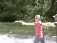 웹진 인벤 : gif] 여자 시점으로 본 총기반동 - 오픈이슈갤러리 gif] 여자 시점으로 본 총기반동