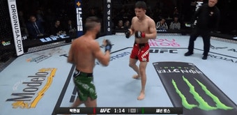 FC 온라인 인벤 : UFC 데뷔전 TKO승 박현성 경기 하이라이트.gif - FC 온라인 인벤 자유게시판 UFC 데뷔전 TKO승 박현성 경기 하이라이트.gif