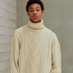 [에즈카톤] 트와인 터틀넥 니트 아이보리 JEKN6540