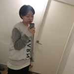 지몬(jisun1017)님의 스타일       | 르반😆levarn.com#dailylook #데일리룩 #맨투맨 #스웻셔츠 #르반 #levarn  