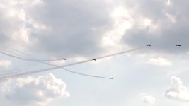 러시아 전투기 그룹이 곡예 비행을 합니다. 하늘을 나는 전투기.... 러시아 전투기 그룹이 곡예 비행을 합니다. 하늘을 나는 전투기.