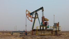Pumpjack Stock Footage and Video Clips in 4K and UHD - 123RF