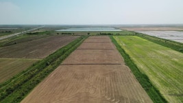 Farmland Stock Footage and Video Clips in 4K and UHD - 123RF