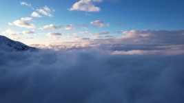 산속의 구름바다 사이를 날아 무비클립, 동영상, 영상,HD 영상, HD 비디오, HD 비디오클립. 무비클립 205685499. 산속의 구름바다 사이를 날아