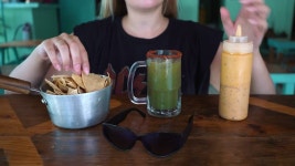 먹기 스톡 영상 · 무비클립 · 비디오 - 123RF