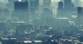 미드 타운 스톡 영상 · 무비클립 · 비디오 - 123RF