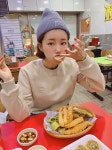Babyellow 베리머치 맨투맨 - 비바문 Babyellow 베리머치 맨투맨