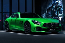 [100+] Mercedes Amg Gtr Wallpapers | Wallpapers.com
