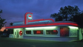 [100+] 50s Diner Pictures | Wallpapers.com