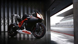 Download Ktm 1190 Rc8 Pictures | Wallpapers.com