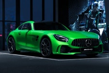 [100+] Mercedes Amg Gtr Wallpapers | Wallpapers.com