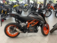 [100+] Duke 390 Pictures | Wallpapers.com