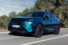 [100+] Peugeot 3008 Wallpapers | Wallpapers.com