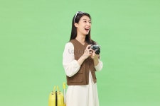해외 여행을 다니는 젊은 여성들이 사진을 찍고 기록합니다. 사진 무료 다운로드 - Lovepik 해외 여행을 다니는 젊은 여성들이 사진을 찍고... 