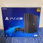 ンタラクテ PlayStation4 本体 CUH-7200BB01 の通販 by ひろしs shop｜プレイステーション4ならラクマ - SONY PlayStation4 Pro... 