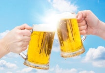 [찐다 쪄, 폭염건강생활 ①] 덥다고 마신 맥주 한잔…고혈압ㆍ당뇨 등... ①] 덥다고 마신 맥주 한잔…고혈압ㆍ당뇨 등 만성질환자에겐 ‘毒’