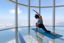 500m 상공 요가 클래스, 서울스카이 ‘최고의 아침’ - 헤럴드경제 500m 상공 요가 클래스, 서울스카이 ‘최고의 아침’