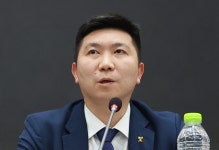유승민 대한체육회장, 4년 임기 시작 “체육인 자긍심 세울 리더십... 헤럴드경제 유승민 대한체육회장, 4년 임기 시작 “체육인 자긍심 세울... 