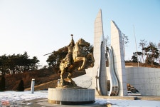 “계백장군 유적지” 및 “백제군사 박물관” - 헤럴드경제 아쌀하게 거시기 해불자!! “계백장군 유적지” 및 “백제군사 박물관”