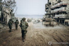 블라인드 | 우방 뉴스