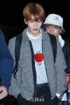 NCT127 태일, 홍콩으로 가는 발걸음! (공항 패션) | 서울경제