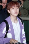B1A4 산들, 요리보고 조리봐도 귀여워 (공항패션) | 서울경제 B1A4 산들, 요리보고 조리봐도 귀여워 (공항패션)