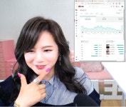 130억대 통장 잔고 이지영 강사 2014년부터 매년 연봉 100억 이상... 통장 잔고 이지영 강사 2014년부터 매년 연봉 100억 이상 받아