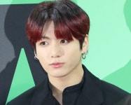 BTS 막내 정국 40억 대 용산 아파트 친형에 증여했다 | 서울경제 BTS 막내 정국 40억 대 용산 아파트 친형에 증여했다