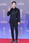이정준, 넘치는 매너 [SE★포토] | 서울경제 이정준, 넘치는 매너