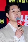 라방 박성웅 사회적인 메시지 있는 작품…수요 없으면 공급 없다 [SE... 서울경제 라방 박성웅 사회적인 메시지 있는 작품…수요 없으면... 