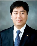 尹, 주중 대사에 김대기 전 비서실장 내정 | 서울경제 尹, 주중 대사에 김대기 전 비서실장 내정
