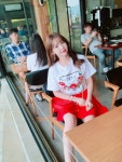 No1 여성복 쇼핑몰 정말 편하게 막입기 좋은 치마바지인거같아요. 검정은 너무 무난할거같아서 빨강으로 했리뷰 - 윙스몰