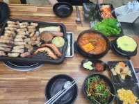함덕 그때그집 - 제주 맛집 > 돼지요리 | 세상의 모든 여행, 위시빈