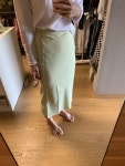 다디잔 | ★11am 엄청 얇고 몸에 촤르르 붙는 소재에요 팬티라인 다 보임 색도 예쁘고 무난한 디잔은 맞REVIEW - 11am