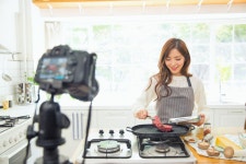 강좌 - 상세 | 서울시 50플러스포털 [인생설계-온라인]나를 바꾸는 하루공부스마트폰 PRO 유튜버 도전하기 심화과정 (수익 채널로 만드는 ) 