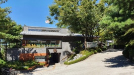 서울시 50플러스포털 | [라이프몽땅]몸과 마음의 힐링 산책길 ‘순환형 무장애 숲길’ 배봉산 둘레길