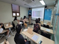 서울시 노원센터 | 9월 공예 프로그램 강의 현장을 소개합니다.(가죽공예, 마크라메(매듭)공예, 라탄공예) 9월 공예 프로그램 강의 현장을... 