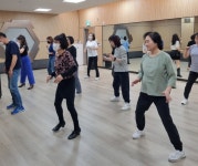 서울시 강동센터 | [인생설계-건강] 삶의 활력찾기! 라인댄스 시작하기 (화요반 1기) [인생설계-건강] 삶의 활력찾기! 라인댄스 시작하기 (화요반 1기)