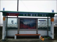 정겨움이 가득한 시골버스와 정류장 ::: 82cook.com