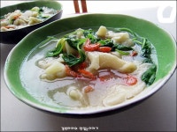 제철 식재료 이용한 별미음식 - 아욱 감자 수제비 ::: 82cook.com