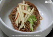 보기보다는 매운 [비빔국수] ::: 82cook.com