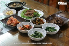 똑같은 음식이지만 사뭇 다른 상차림 ::: 82cook.com