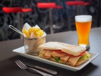 Inexpensive hotel in Valparaiso near tourist attractions | ibis - ALL ibis Valparaiso