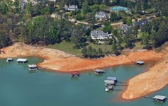 Woman dies at hospital after falling into Lake Lanier JUST IN: Woman dies at hospital after falling into Lake Lanier