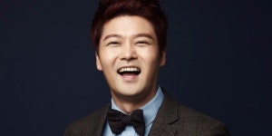 Jun Hyun Moo to return to Hidden Singer 5 as an MC | allkpop Jun Hyun Moo to return to Hidden Singer 5 as an MC