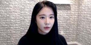 Former Crayon Pop member/BJ Ellin admits to 1 billion KRW... member/BJ Ellin admits to 1 billion KRW romance scam, apologizes... 