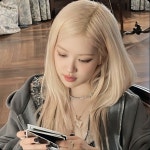 BLACKPINKs Rosé joins Olivia Rodrigo and Billie Eilish as the Only Female Artists to have their Debut Albums reach 2 Billion... 