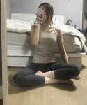 저는 키163 / 몸무게 49 / 75A 예요 저보다 훨씬 마르신분들도... 키163 / 몸무게 49 / 75A 예요 저보다 훨씬 마르신분들도 4사이즈 많이... 