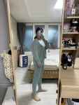 다 가려주 REVIEW - 안다르 편한 핏 원해서 산거긴 한데 저한테는 너무 크네요 Y존이고 엉덩이 라인이고 다 가려주REVIEW - 안다르