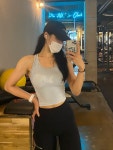 어깨랑 등운동할때 REVIEW - 안다르 저번에 화이트 구매하고나서 너무 좋아서 또 추가로 구매했습니다! 어깨랑 등운동할때REVIEW - 안다르